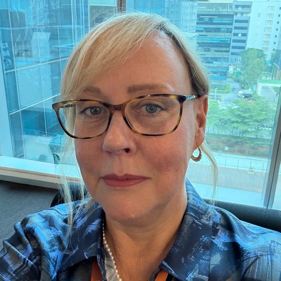 Meet your Posher, Heidi - Picture 3 of 3